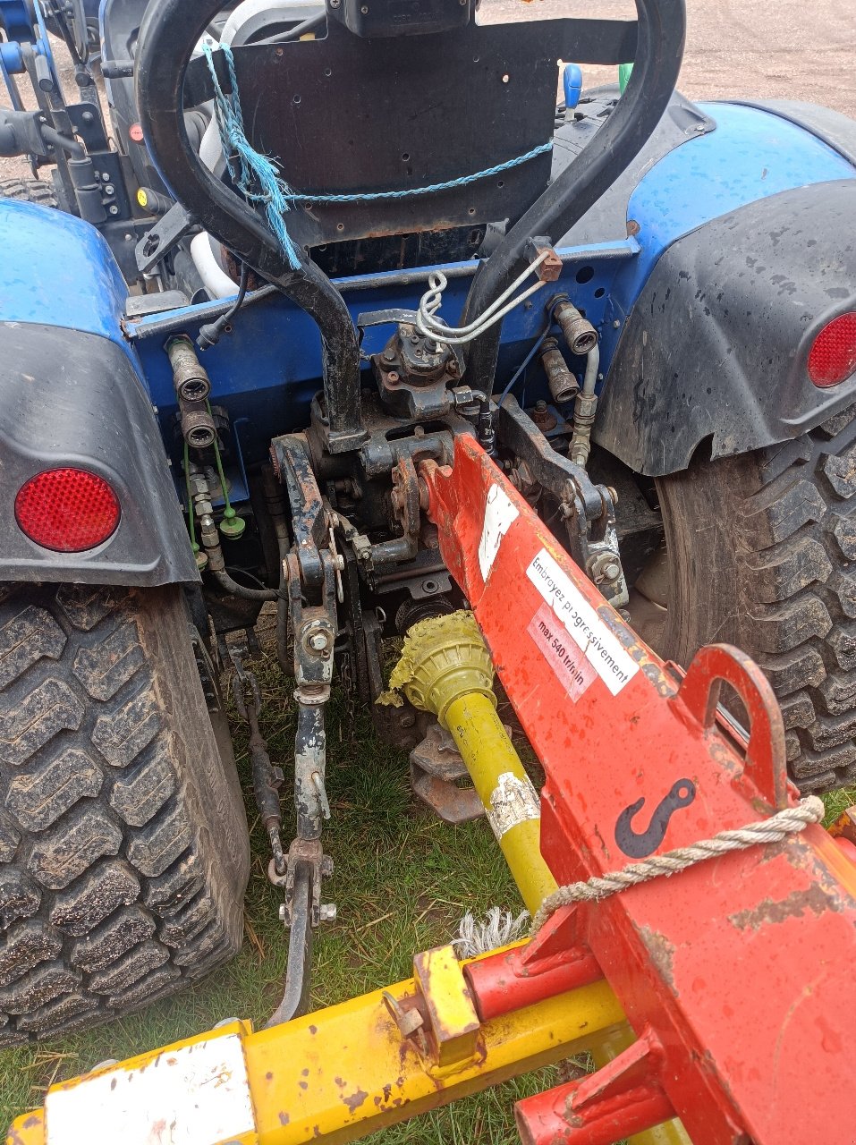 Traktor van het type New Holland T3010, Gebrauchtmaschine in Einvaux (Foto 9)