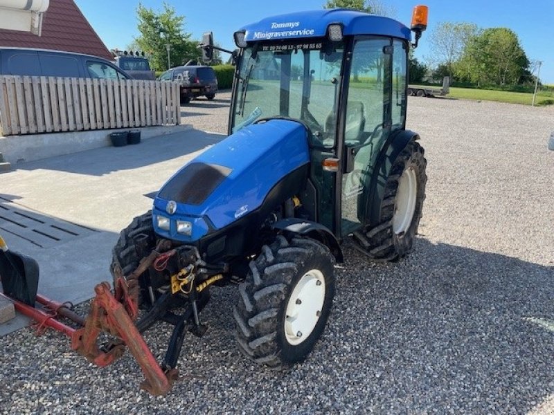 Traktor des Typs New Holland T3040 4WD, Gebrauchtmaschine in Thisted (Bild 1)