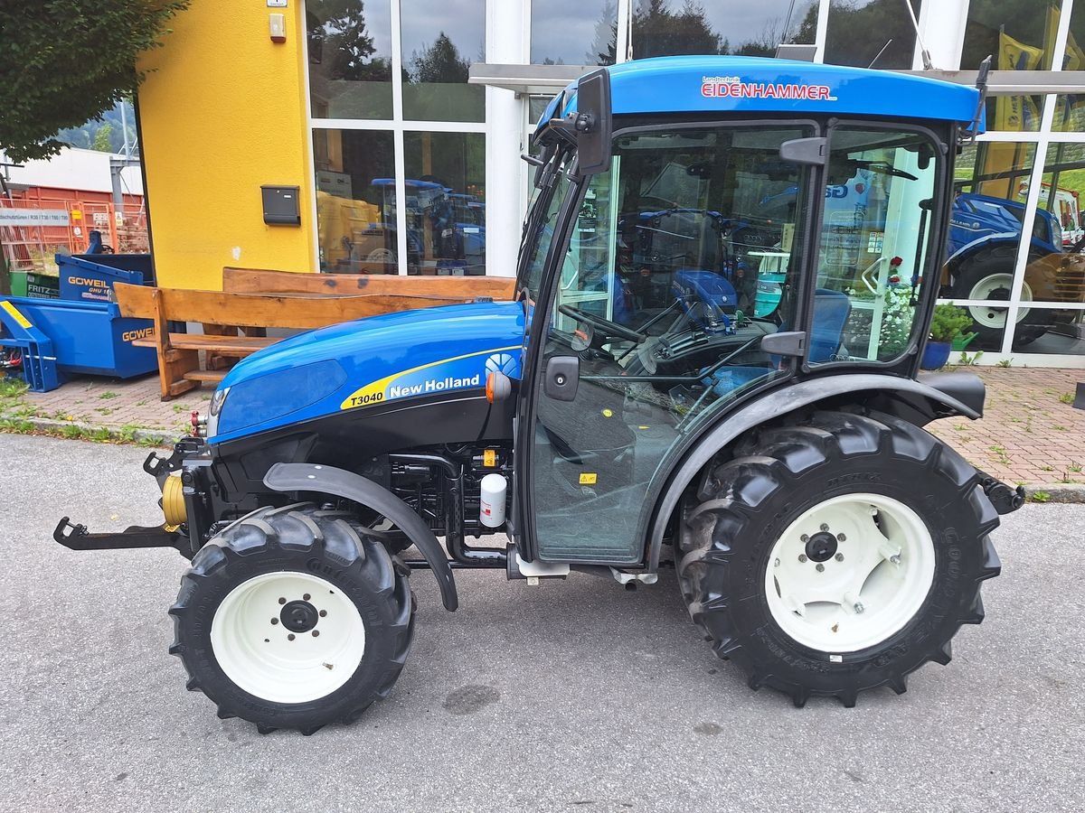 Traktor du type New Holland T3040, Gebrauchtmaschine en Burgkirchen (Photo 2)