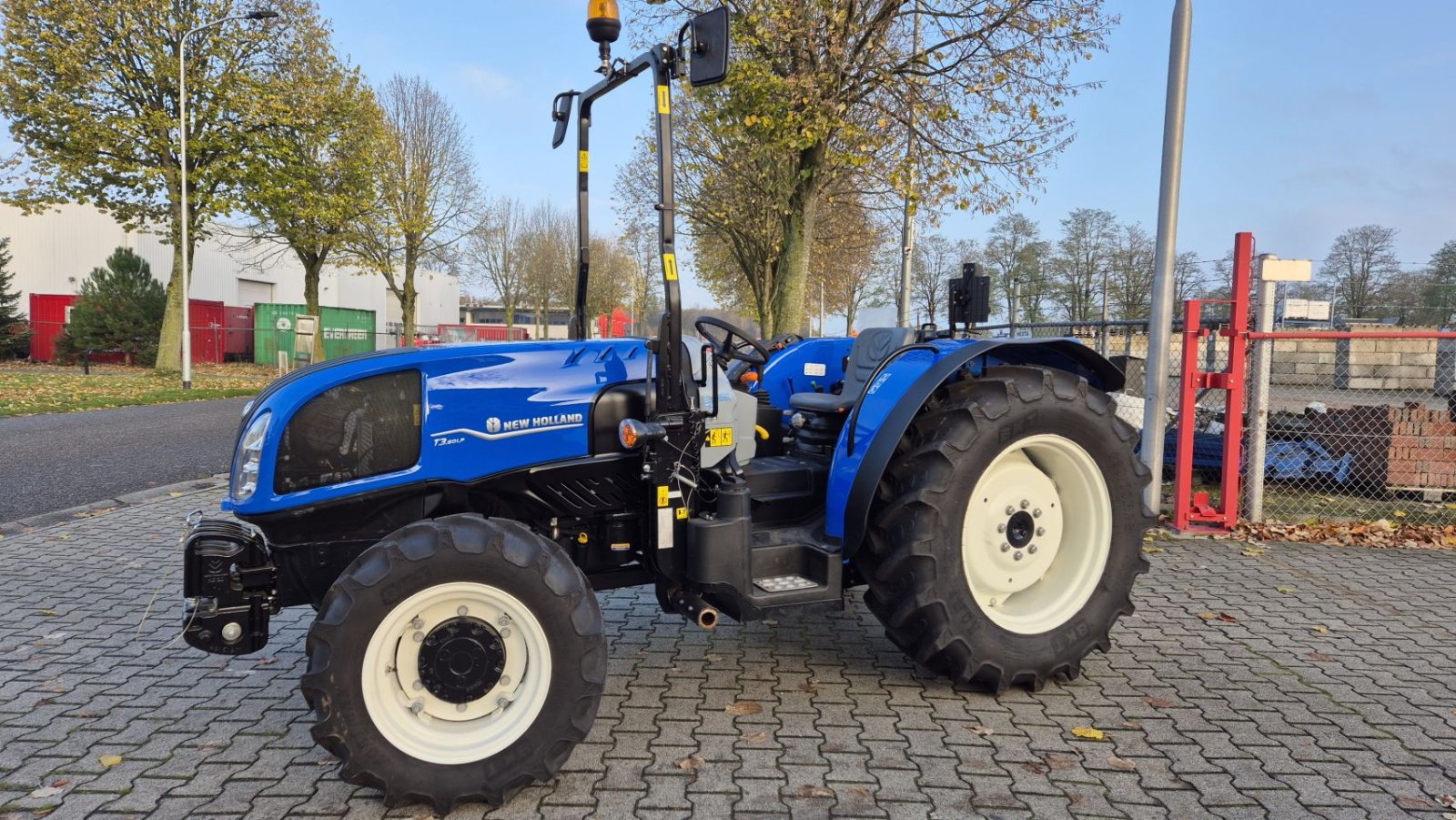 Traktor от тип New Holland T3.60 LP cabrio Nieuw, Gebrauchtmaschine в Schoonebeek (Снимка 2)