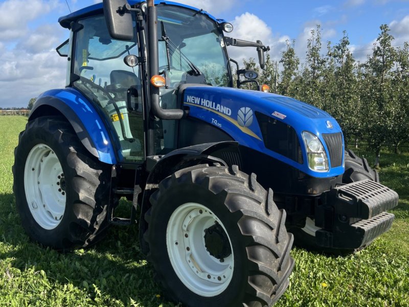 Traktor tip New Holland T4-95, Gebrauchtmaschine in Wadenoijen