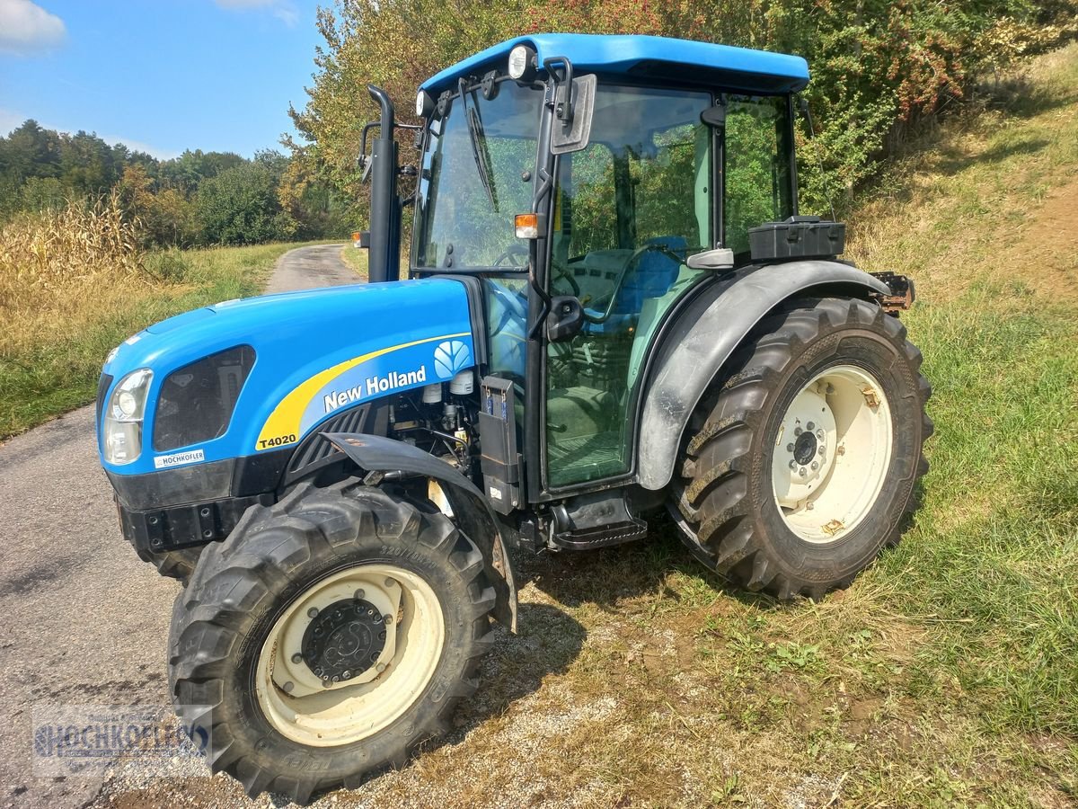 Traktor van het type New Holland T4020 DeLuxe, Gebrauchtmaschine in Wies (Foto 1)