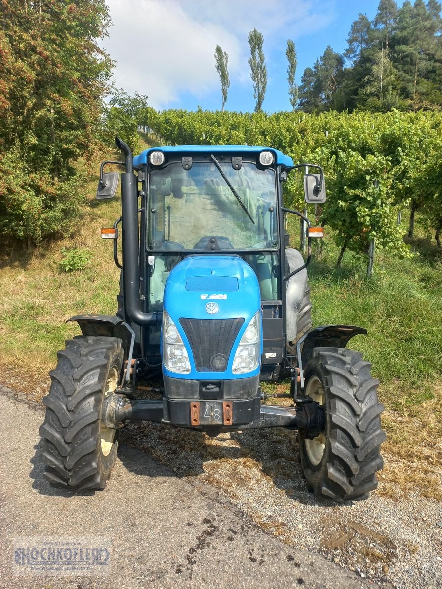 Traktor of the type New Holland T4020 DeLuxe, Gebrauchtmaschine in Wies (Picture 2)