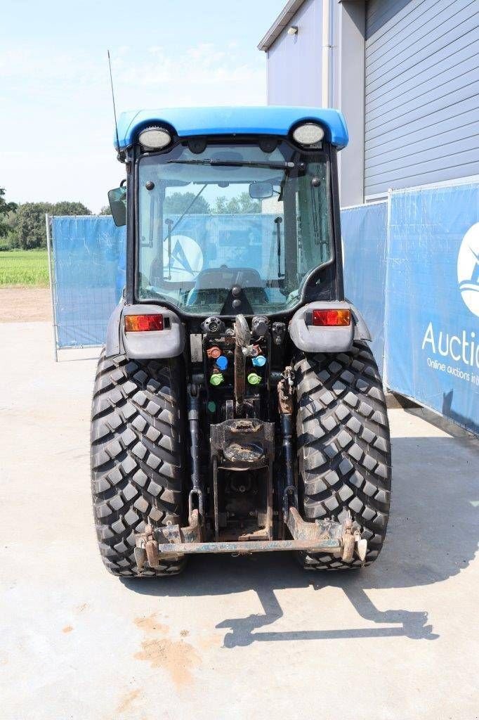 Traktor van het type New Holland T4020V, Gebrauchtmaschine in Antwerpen (Foto 5)