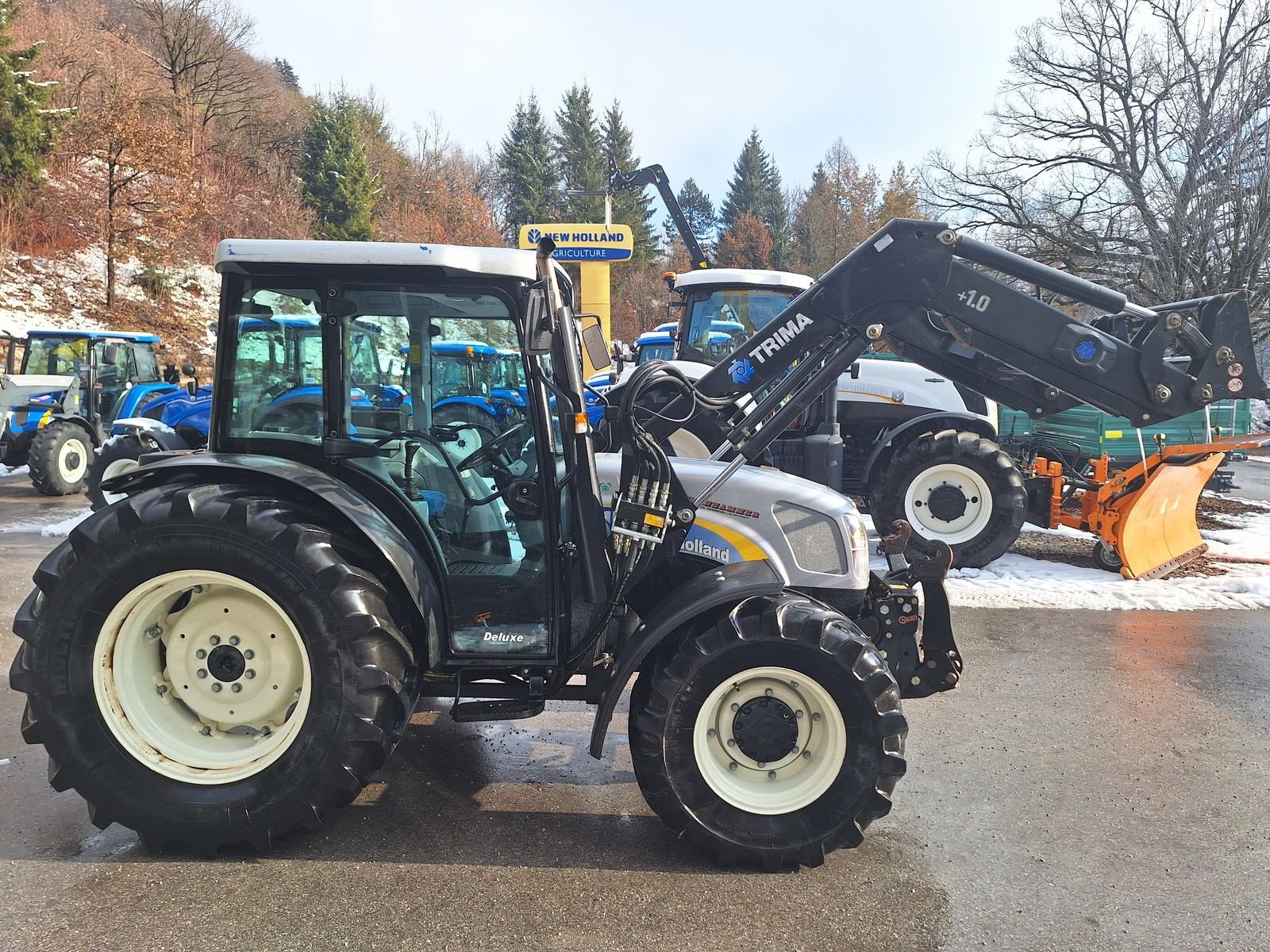 Traktor of the type New Holland T4030 DeLuxe & Supersteer, Gebrauchtmaschine in Burgkirchen (Picture 8)