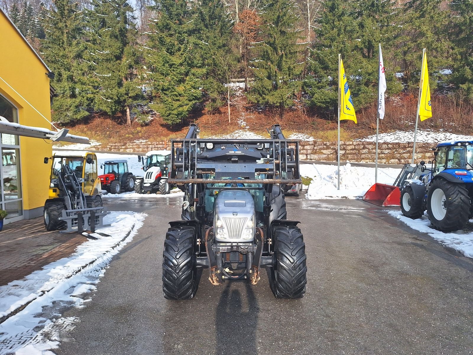 Traktor of the type New Holland T4030 DeLuxe & Supersteer, Gebrauchtmaschine in Burgkirchen (Picture 5)