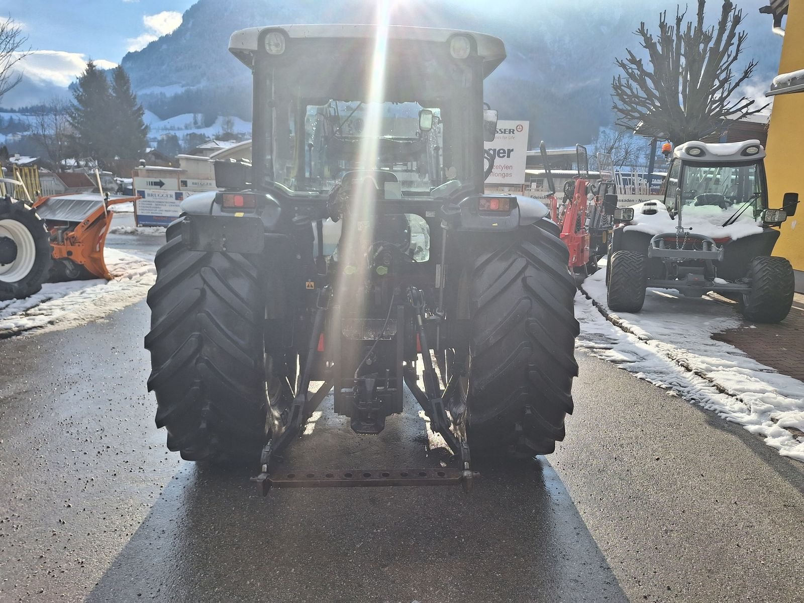 Traktor of the type New Holland T4030 DeLuxe & Supersteer, Gebrauchtmaschine in Burgkirchen (Picture 10)