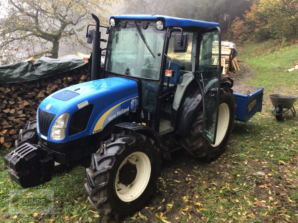 Traktor typu New Holland T4030 DeLuxe, Gebrauchtmaschine v Grafenstein (Obrázok 1)