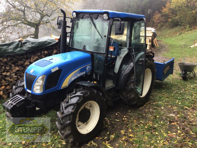 Traktor типа New Holland T4030 DeLuxe, Gebrauchtmaschine в Grafenstein