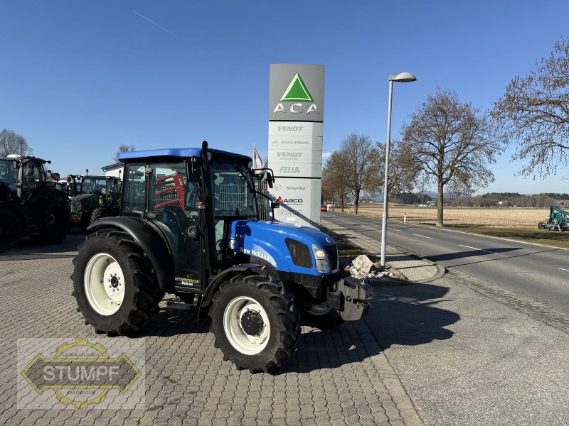 Traktor типа New Holland T4030 DeLuxe, Gebrauchtmaschine в Grafenstein (Фотография 1)