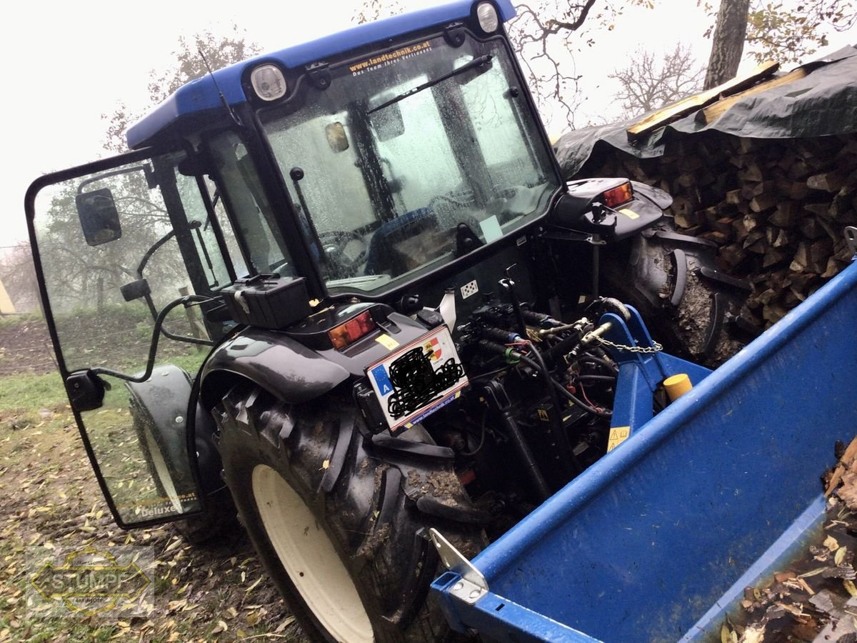 Traktor typu New Holland T4030 DeLuxe, Gebrauchtmaschine v Grafenstein (Obrázok 2)