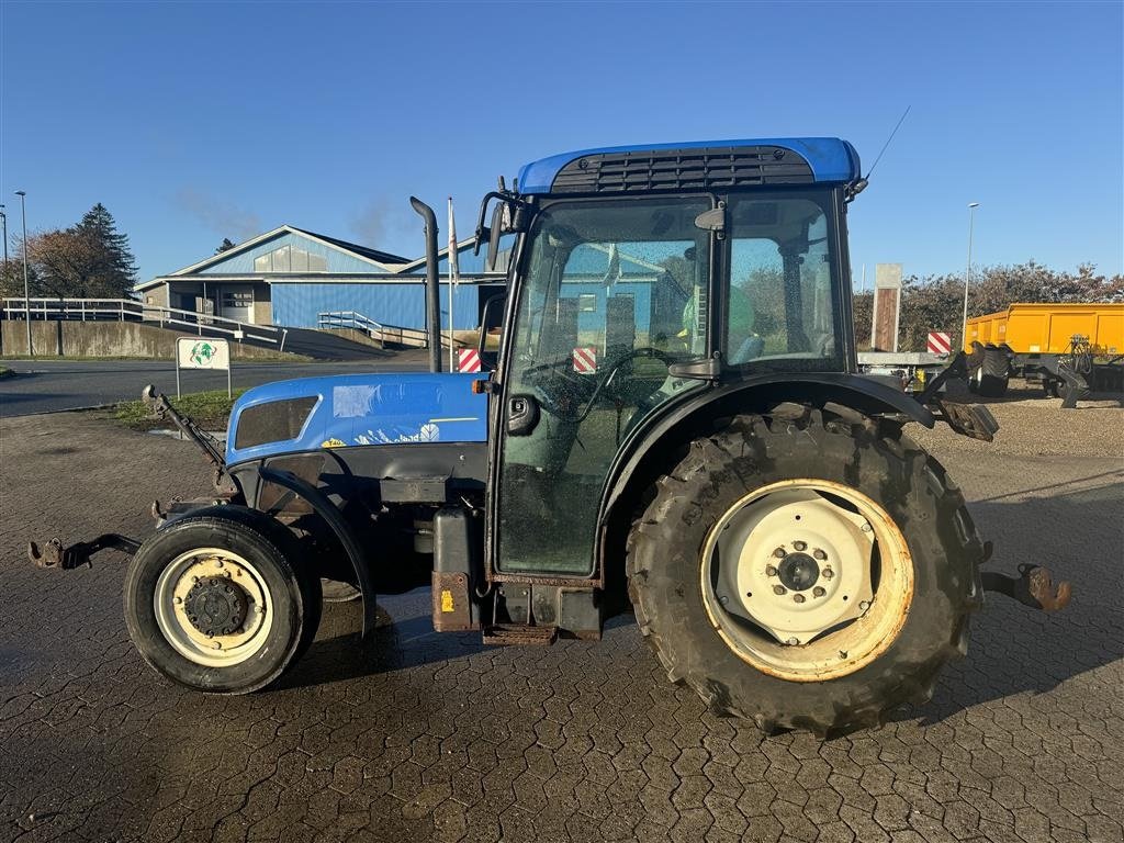 Traktor des Typs New Holland T4030F, Gebrauchtmaschine in Ringe (Bild 1)