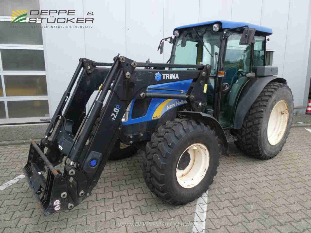 Traktor van het type New Holland T4040 Deluxe, Gebrauchtmaschine in Lauterberg/Barbis (Foto 1)