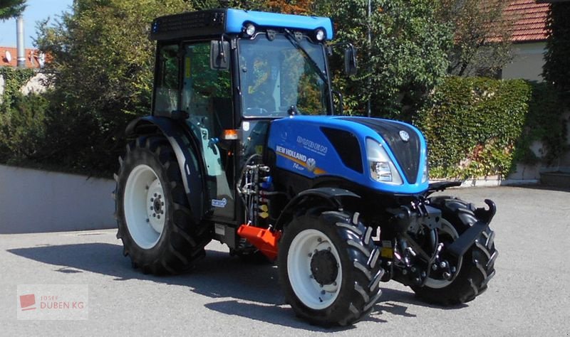 Traktor van het type New Holland T4.100 F, Gebrauchtmaschine in Ziersdorf (Foto 3)