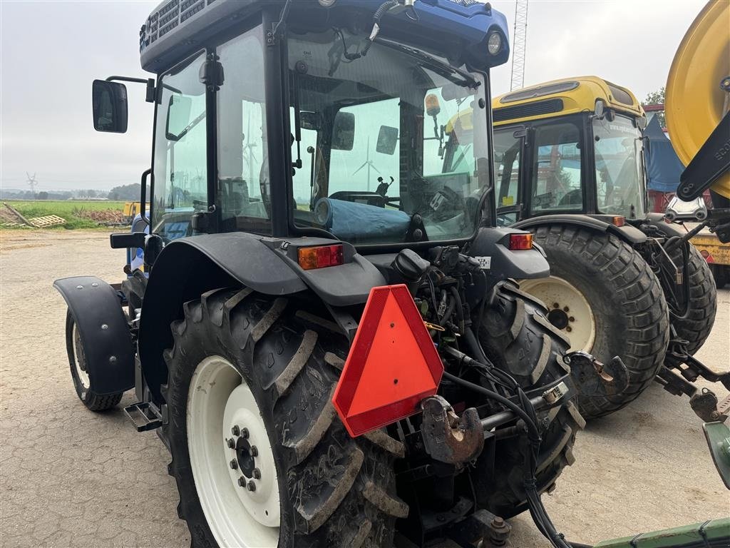 Traktor van het type New Holland T4.100F Indbyttet på ny Deutz-Fahr, Gebrauchtmaschine in Ringe (Foto 4)