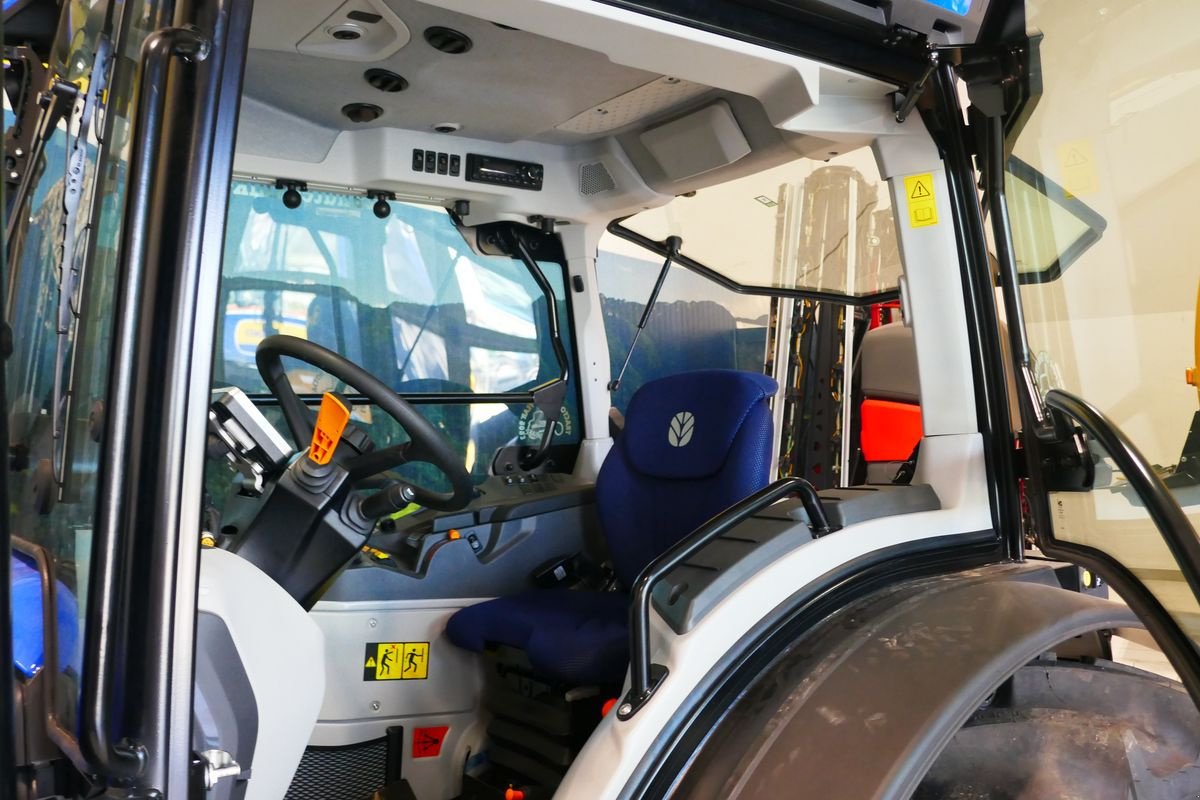 Traktor typu New Holland T4.110 F (Stage V), Gebrauchtmaschine v Villach (Obrázok 14)