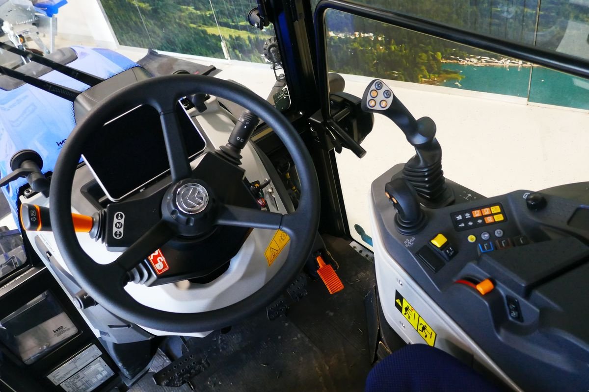 Traktor typu New Holland T4.110 F (Stage V), Gebrauchtmaschine w Villach (Zdjęcie 13)