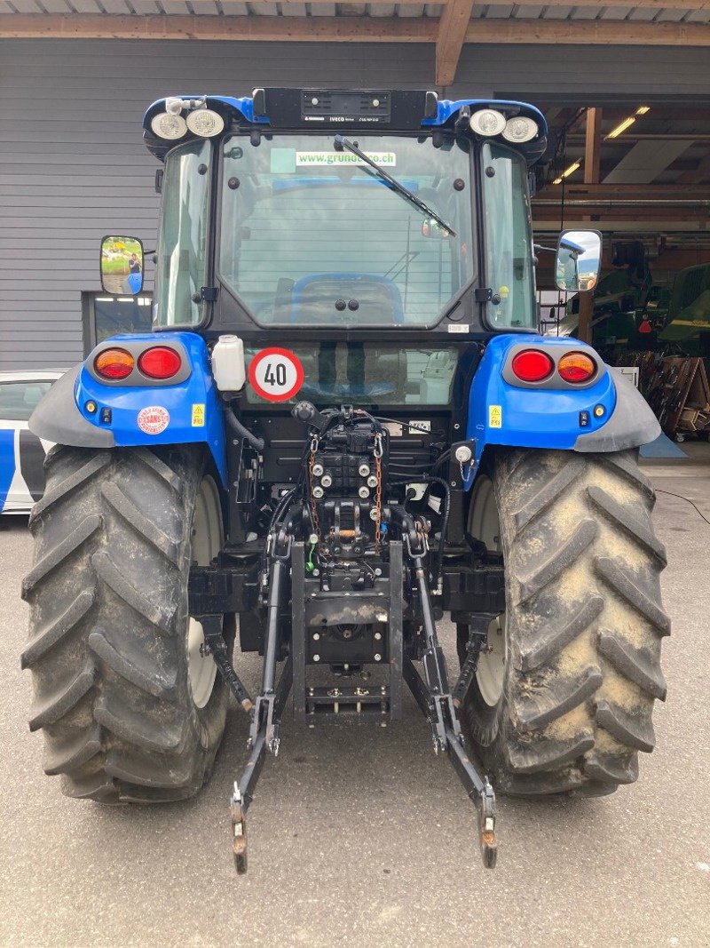 Traktor du type New Holland T4.115, Gebrauchtmaschine en Chavornay (Photo 4)