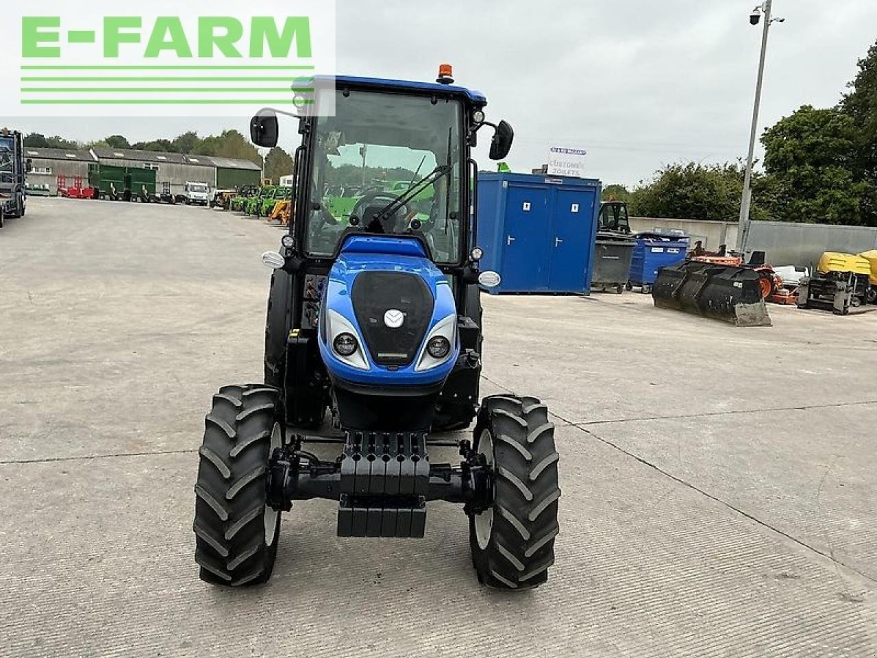 Traktor of the type New Holland t4.120f tractor, Gebrauchtmaschine in SHAFTESBURY (Picture 3)