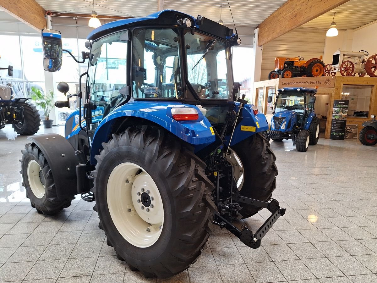 Traktor Türe ait New Holland T4.55 Stage V, Neumaschine içinde Burgkirchen (resim 2)