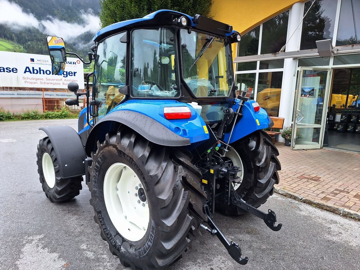 Traktor of the type New Holland T4.55 Stage V, Neumaschine in Burgkirchen (Picture 4)