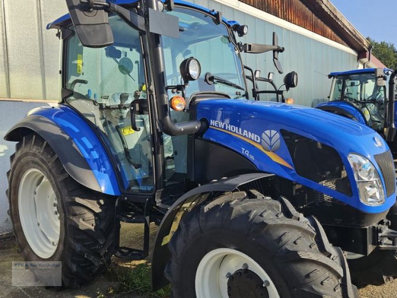 Traktor от тип New Holland T4.55 Stage V, Gebrauchtmaschine в Erlbach