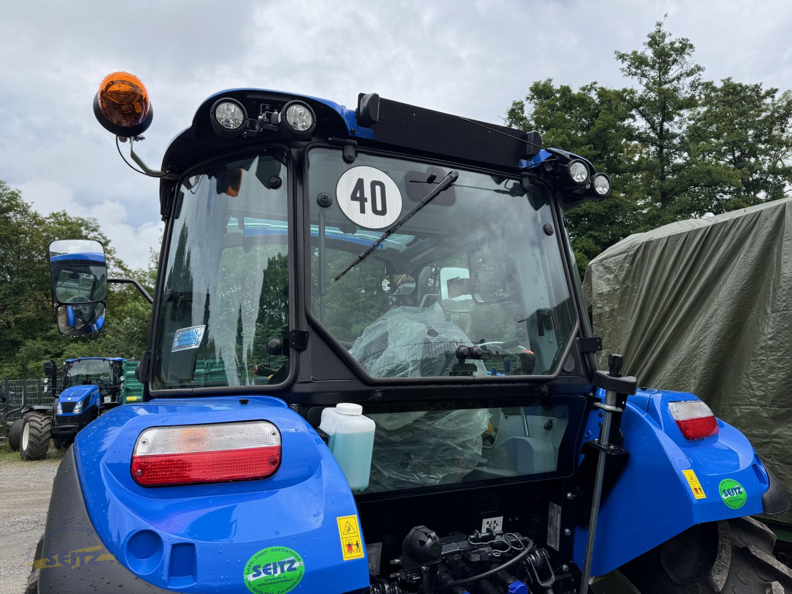 Traktor of the type New Holland T4.55, Neumaschine in Lindenfels-Glattbach (Picture 5)