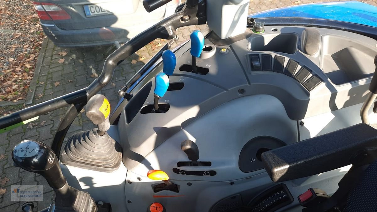 Traktor van het type New Holland T4.55, Gebrauchtmaschine in Altenberge (Foto 7)