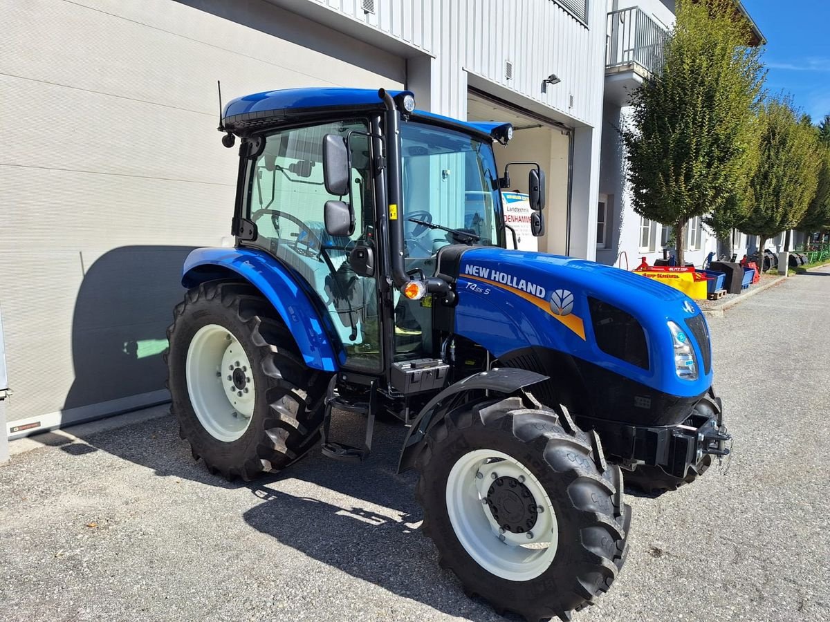 Traktor van het type New Holland T4.55S Stage V, Neumaschine in Burgkirchen (Foto 4)