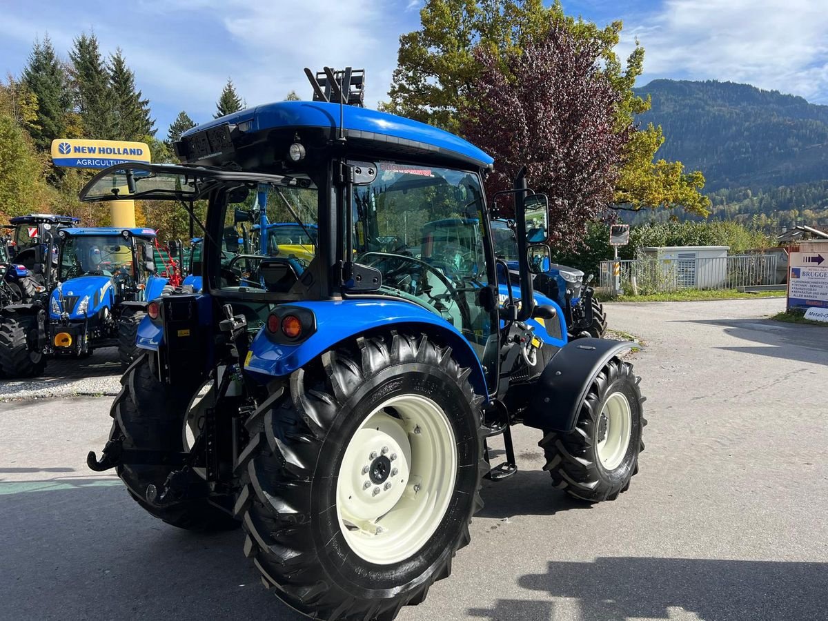 Traktor des Typs New Holland T4.55S Stage V, Gebrauchtmaschine in Burgkirchen (Bild 3)