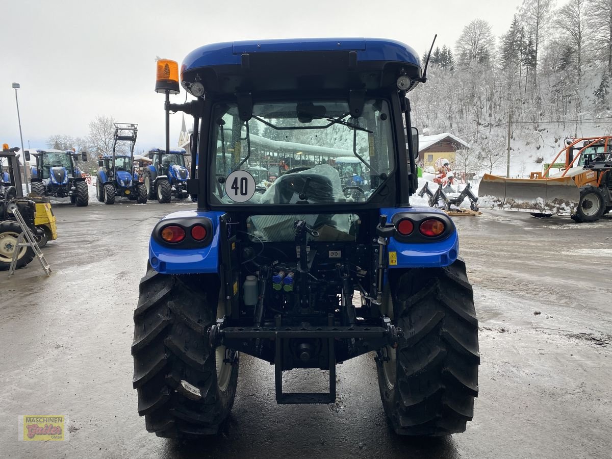 Traktor of the type New Holland T4.55S Stage V, Neumaschine in Kötschach (Picture 4)