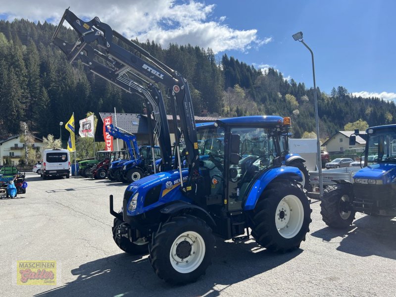Traktor of the type New Holland T4.55S Stage V, Neumaschine in Kötschach (Picture 1)