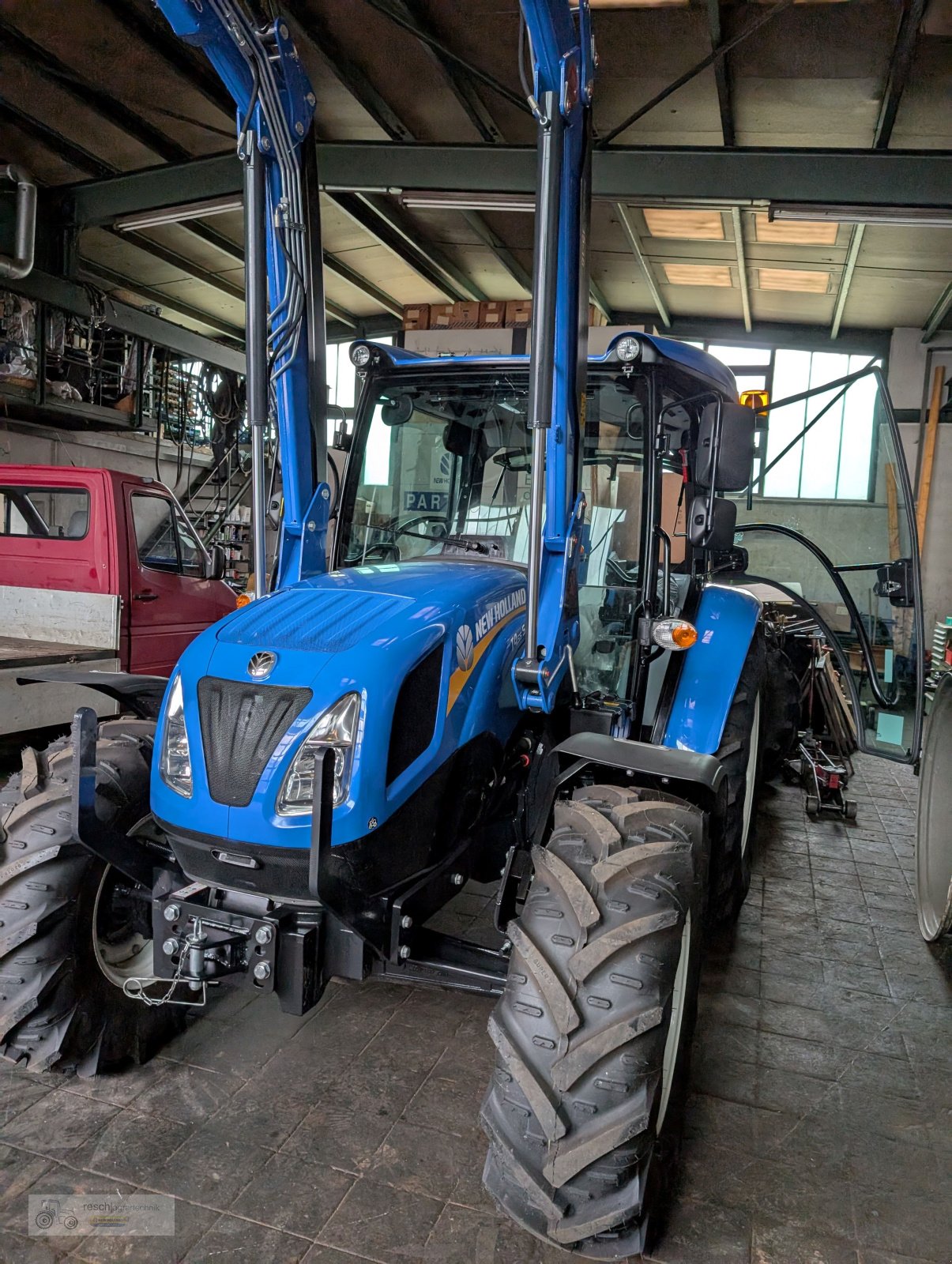 Traktor del tipo New Holland T4.55S, Gebrauchtmaschine In Wellheim (Immagine 2)