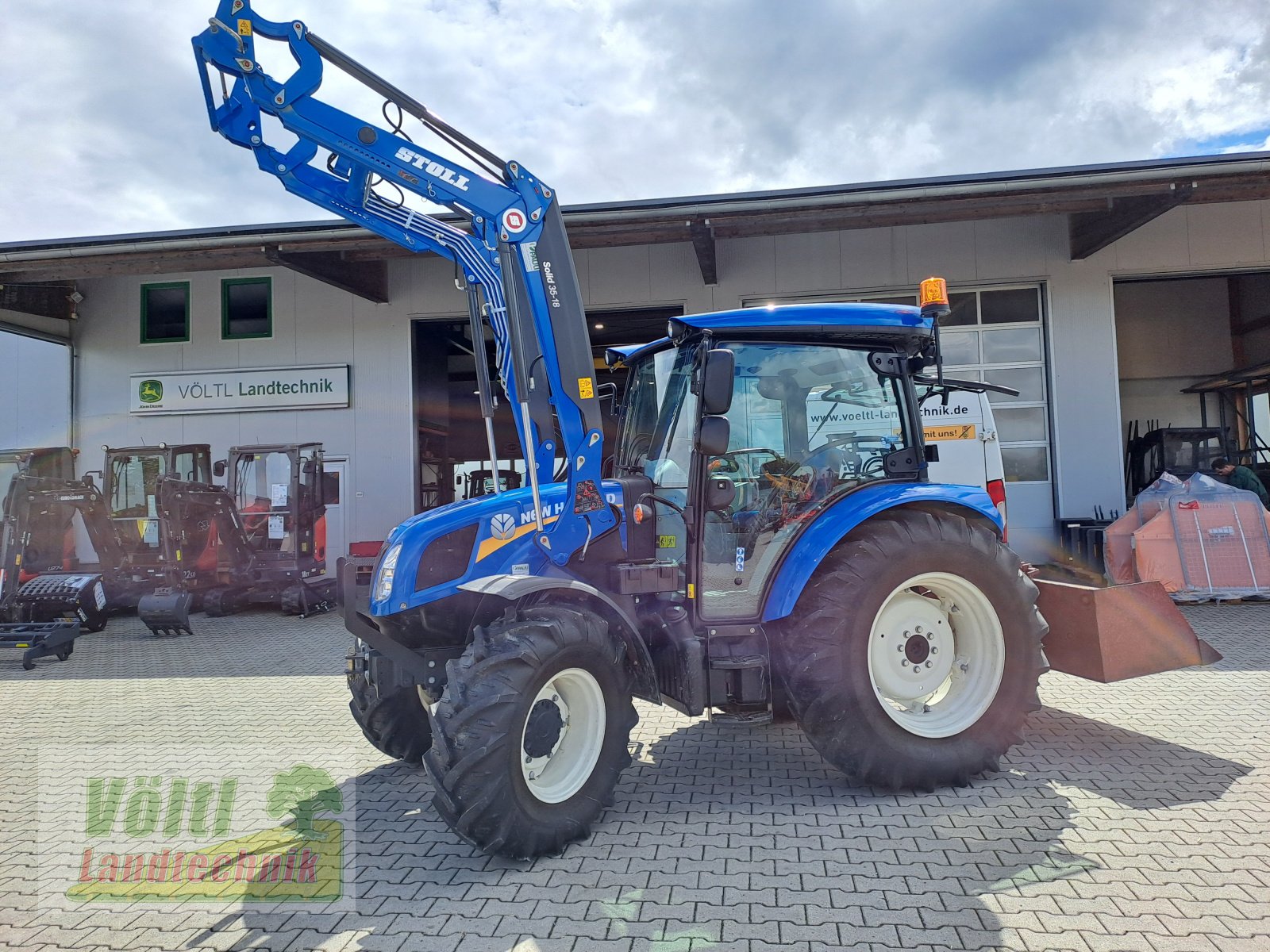 Traktor of the type New Holland T4.55S, Gebrauchtmaschine in Hutthurm bei Passau (Picture 1)