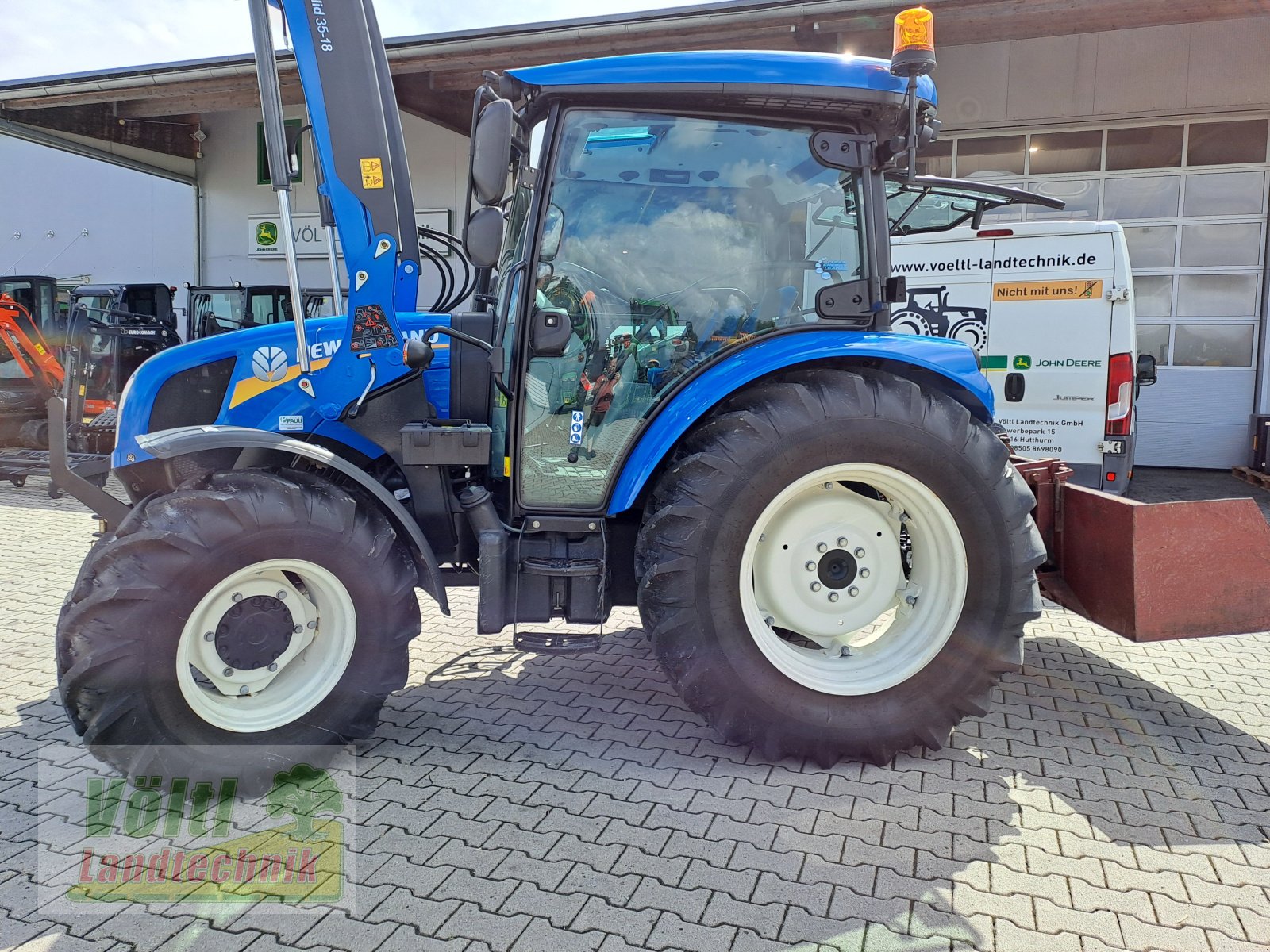 Traktor Türe ait New Holland T4.55S, Gebrauchtmaschine içinde Hutthurm bei Passau (resim 2)