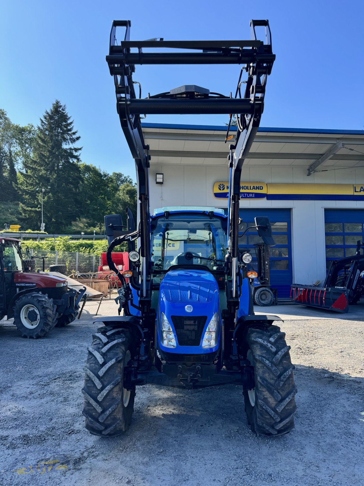 Traktor des Typs New Holland T4.65, Gebrauchtmaschine in Lindenfels-Glattbach (Bild 4)