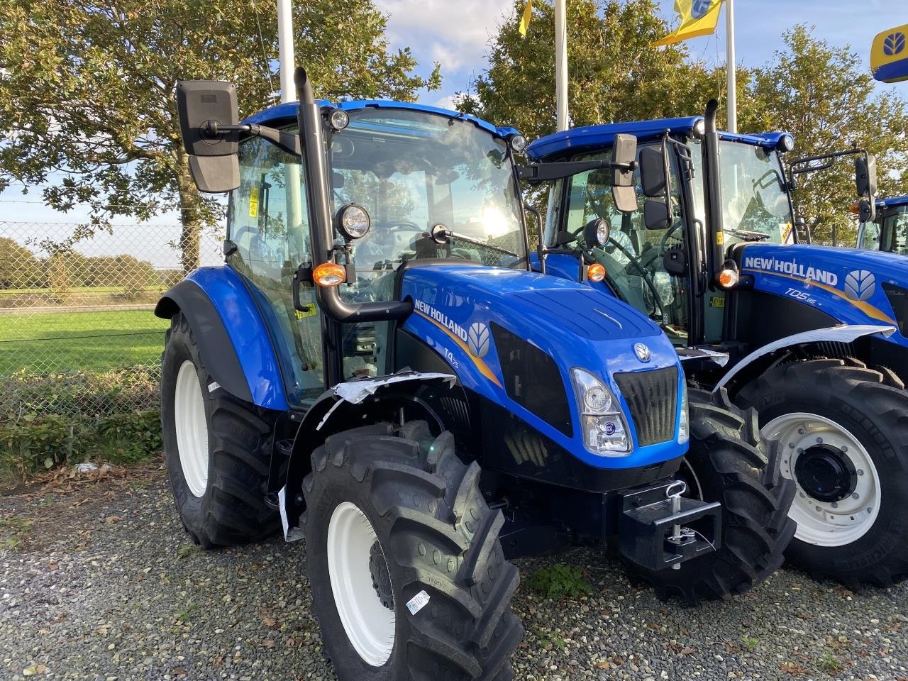 Traktor typu New Holland T4.75 CAB STAGE V, Gebrauchtmaschine v Hadsten (Obrázok 1)