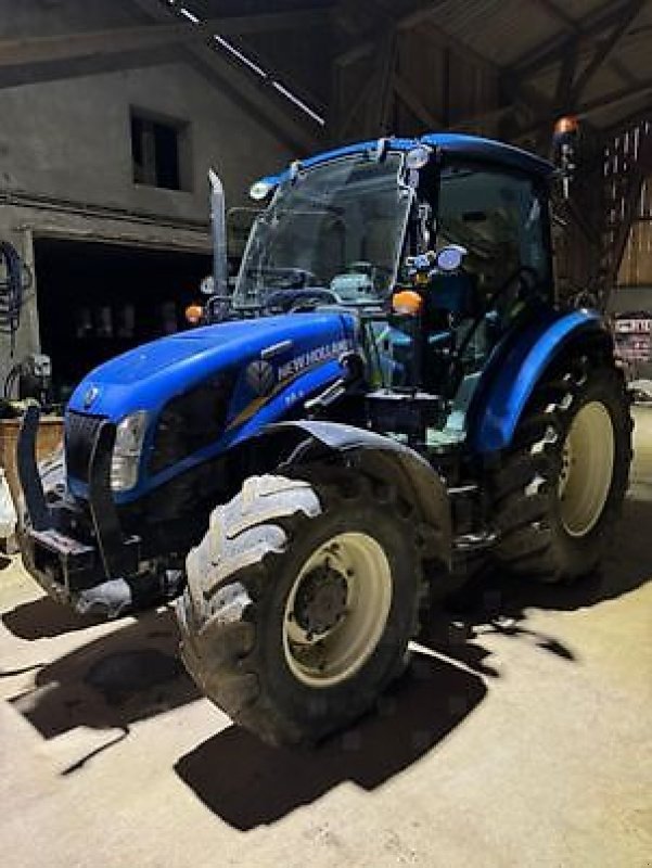 Traktor от тип New Holland T4.75 POWERSTAR, Gebrauchtmaschine в Muespach (Снимка 1)