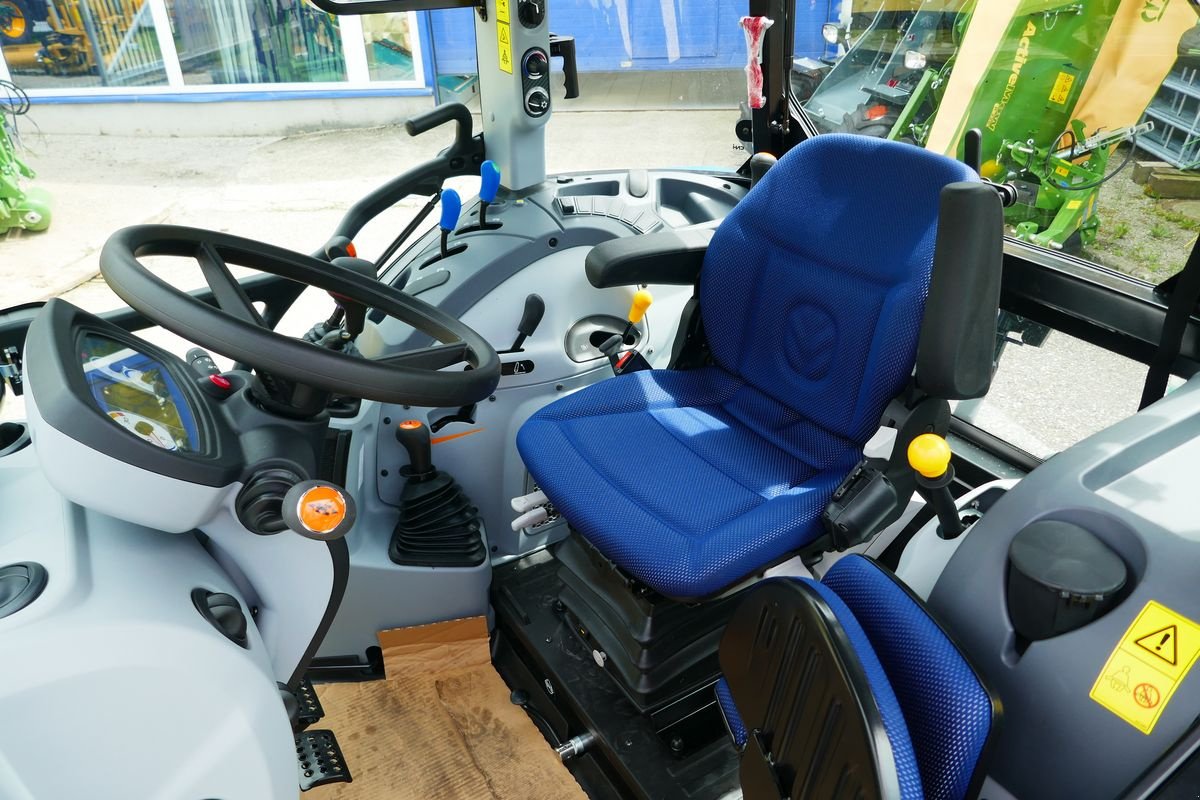 Traktor от тип New Holland T4.75 Powerstar, Gebrauchtmaschine в Villach (Снимка 8)