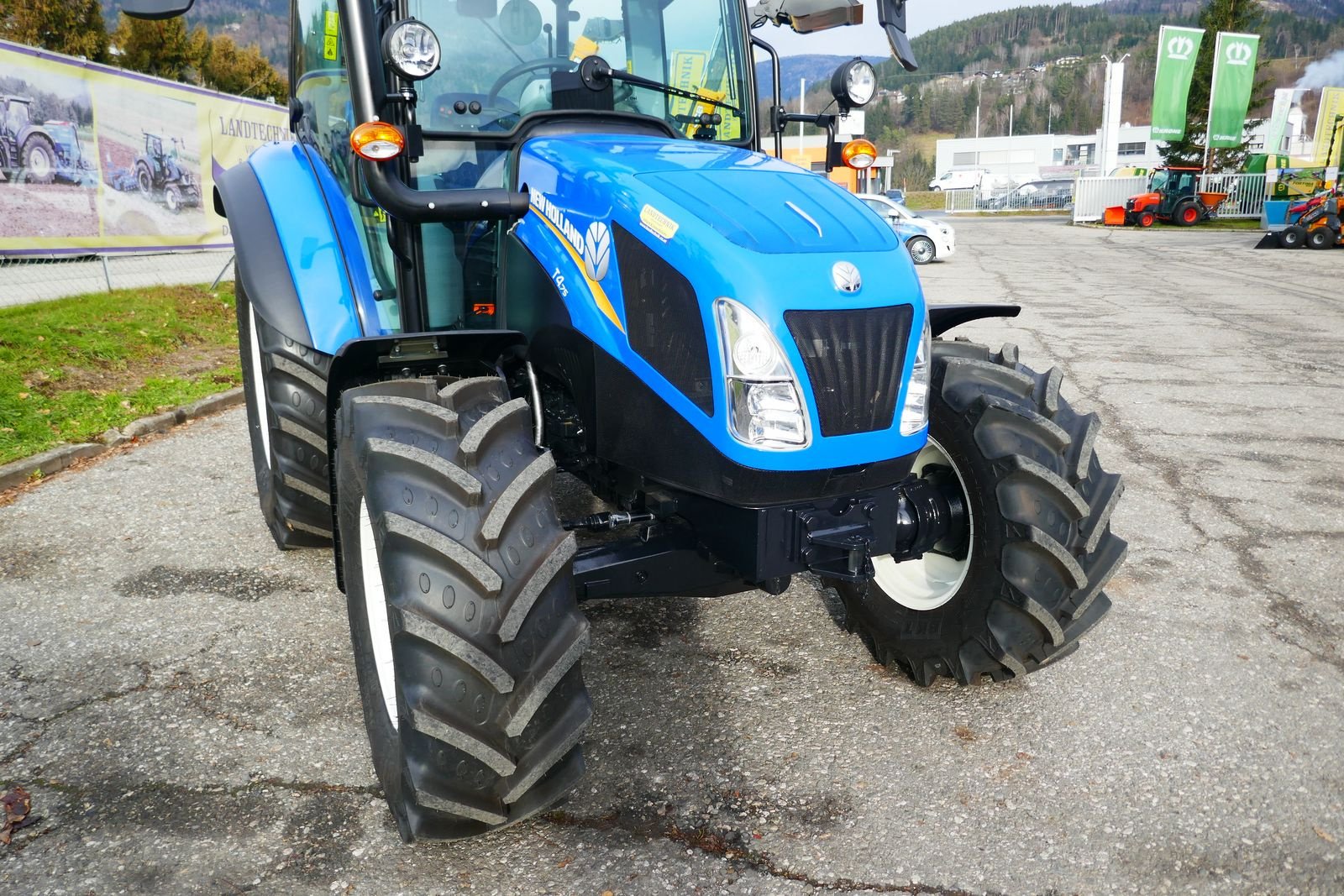 Traktor del tipo New Holland T4.75 Powerstar, Gebrauchtmaschine en Villach (Imagen 16)