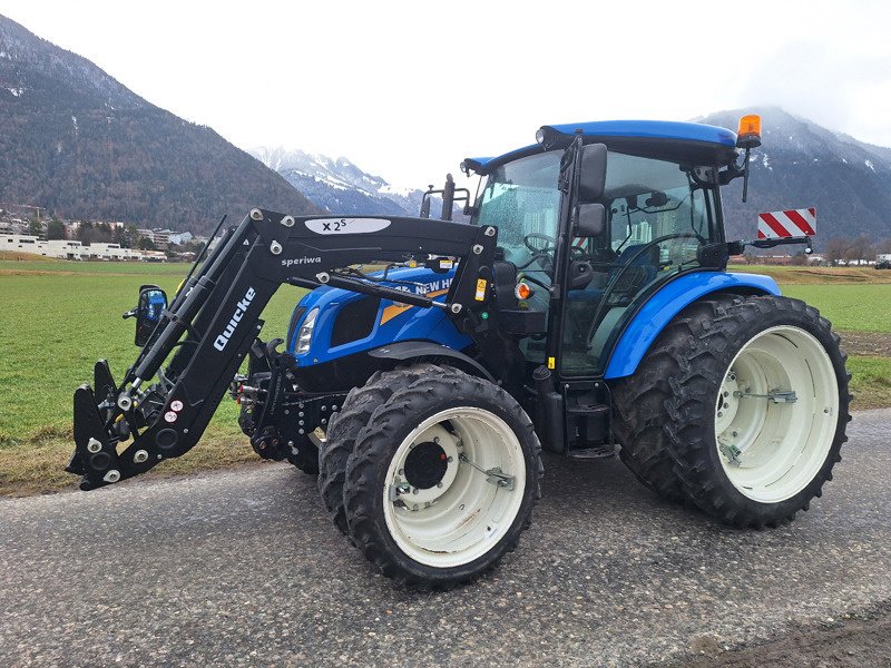 Traktor от тип New Holland T4.75 S, Gebrauchtmaschine в Chur (Снимка 1)