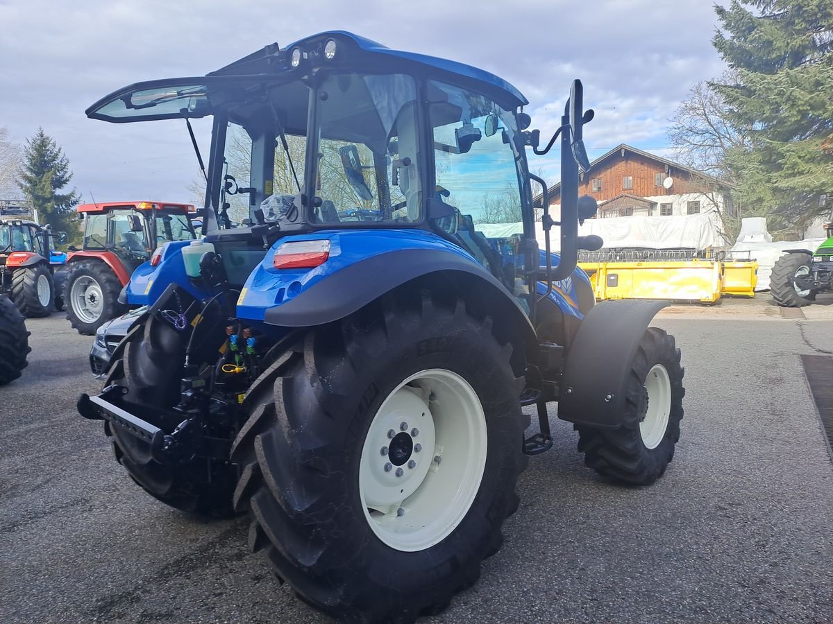 Traktor of the type New Holland T4.75 Stage V, Neumaschine in Burgkirchen (Picture 8)