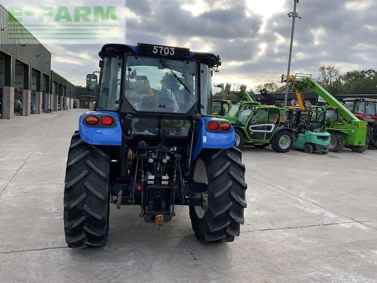 Traktor Türe ait New Holland t4.75 tractor (st21006), Gebrauchtmaschine içinde SHAFTESBURY (resim 4)