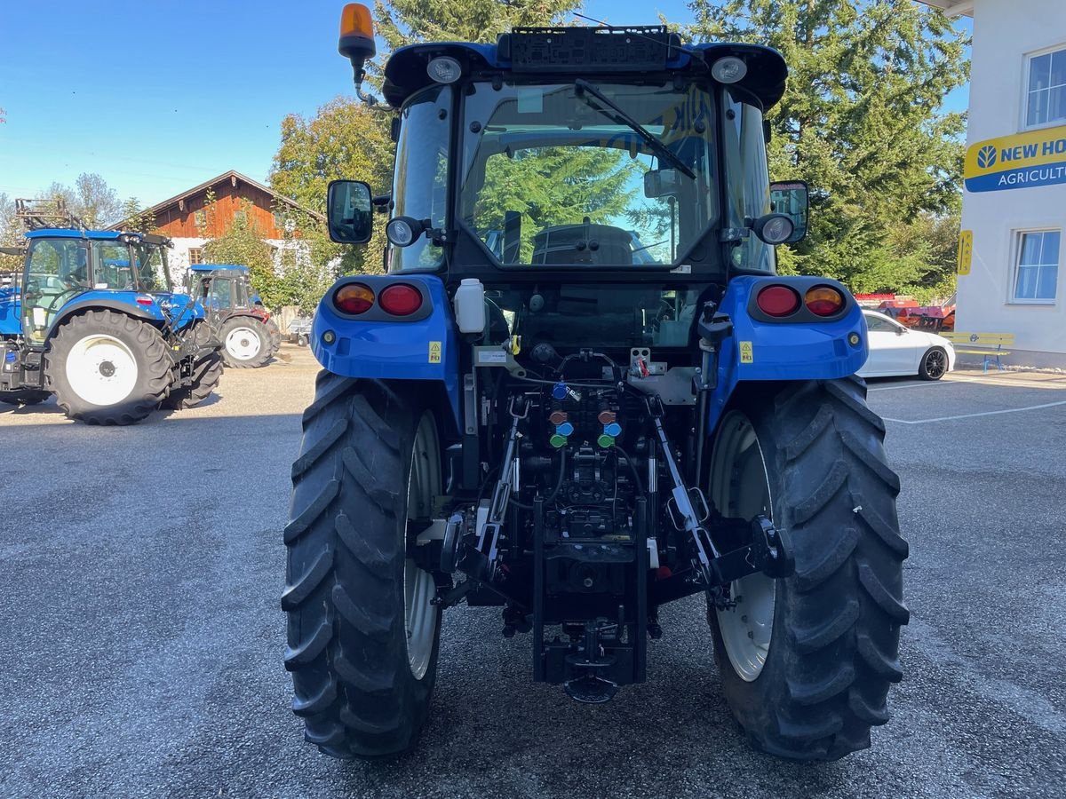 Traktor van het type New Holland T4.75, Gebrauchtmaschine in Burgkirchen (Foto 5)