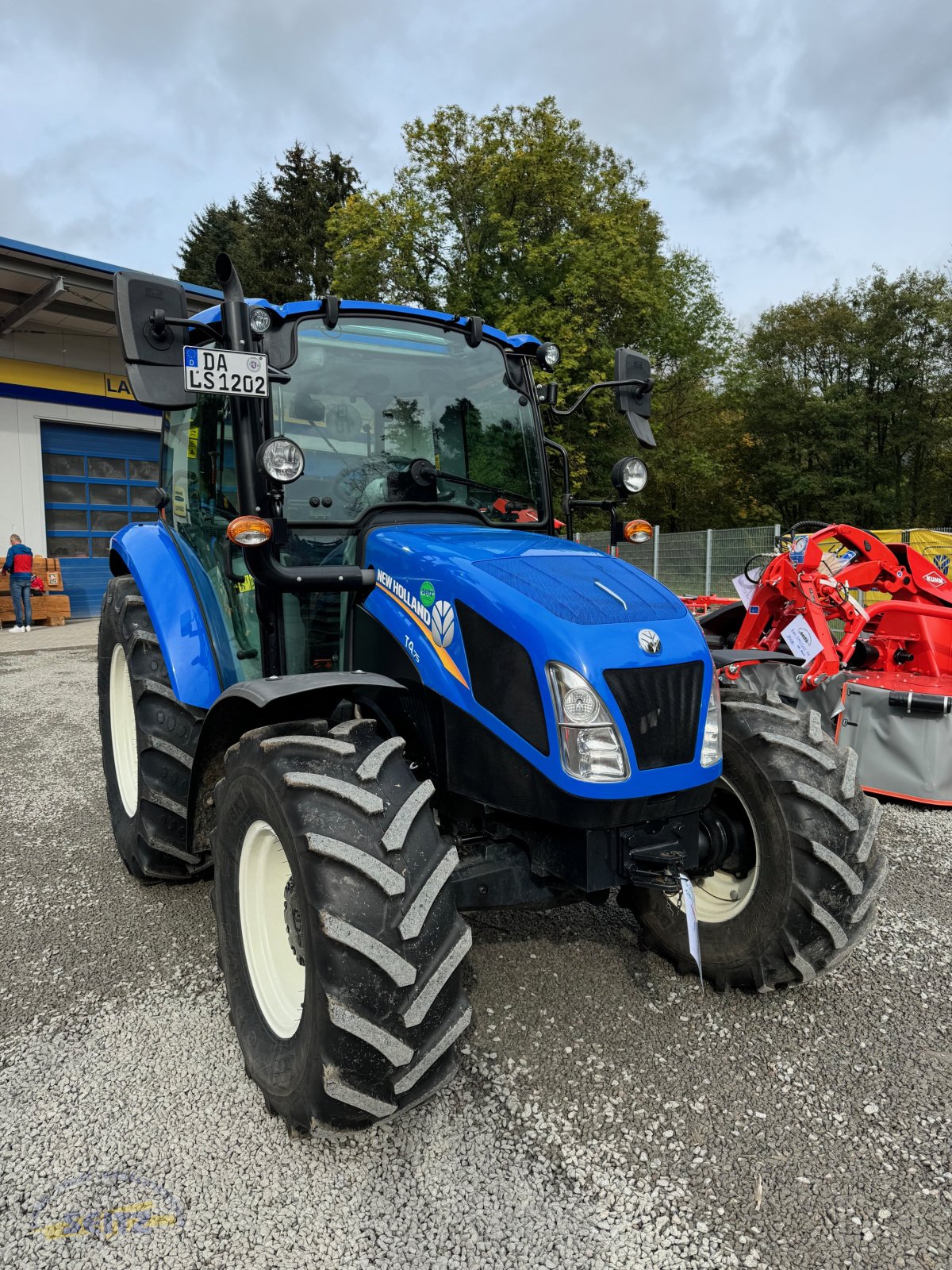 Traktor tip New Holland T4.75, Gebrauchtmaschine in Lindenfels-Glattbach (Poză 1)