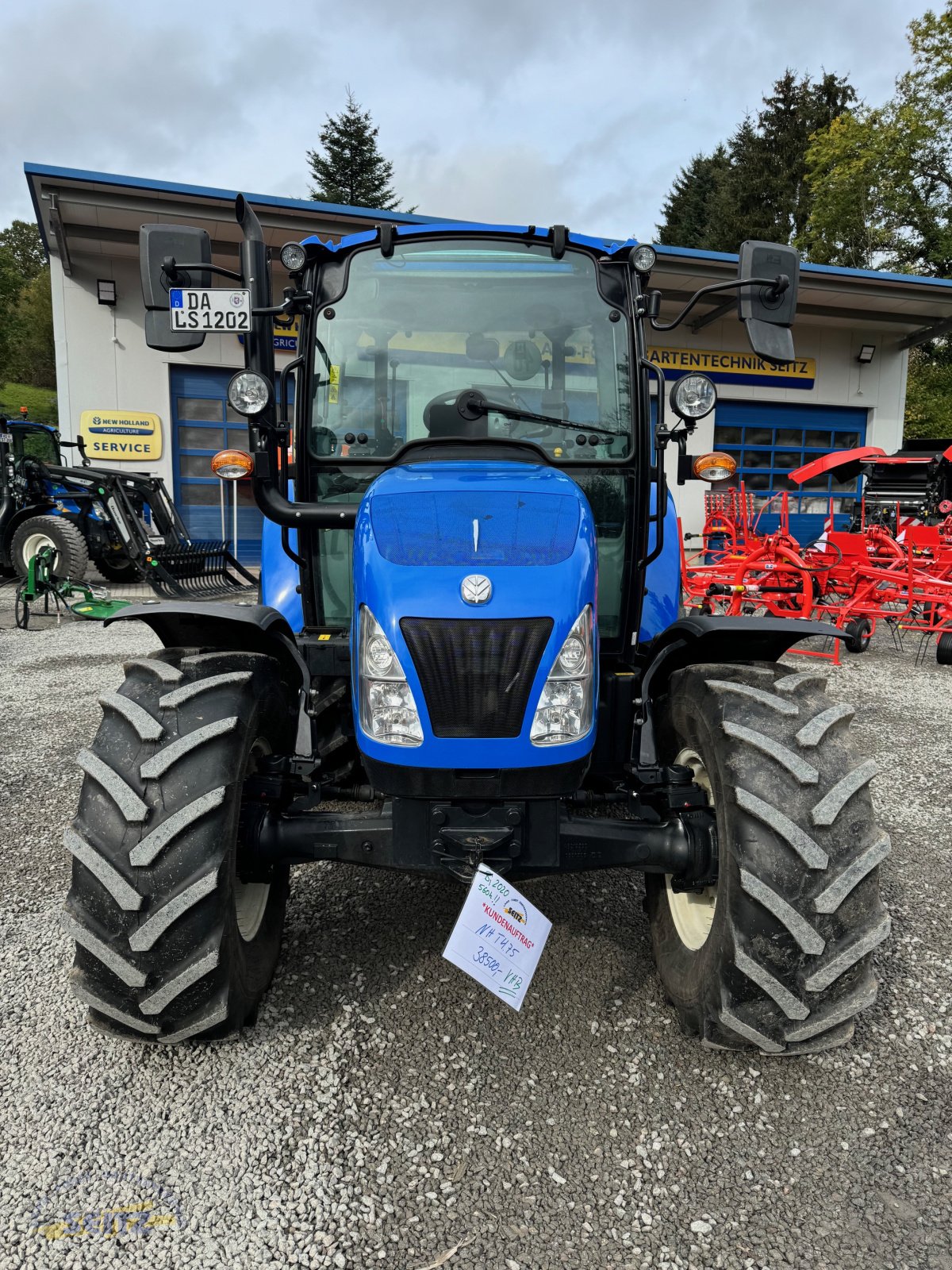 Traktor от тип New Holland T4.75, Gebrauchtmaschine в Lindenfels-Glattbach (Снимка 2)