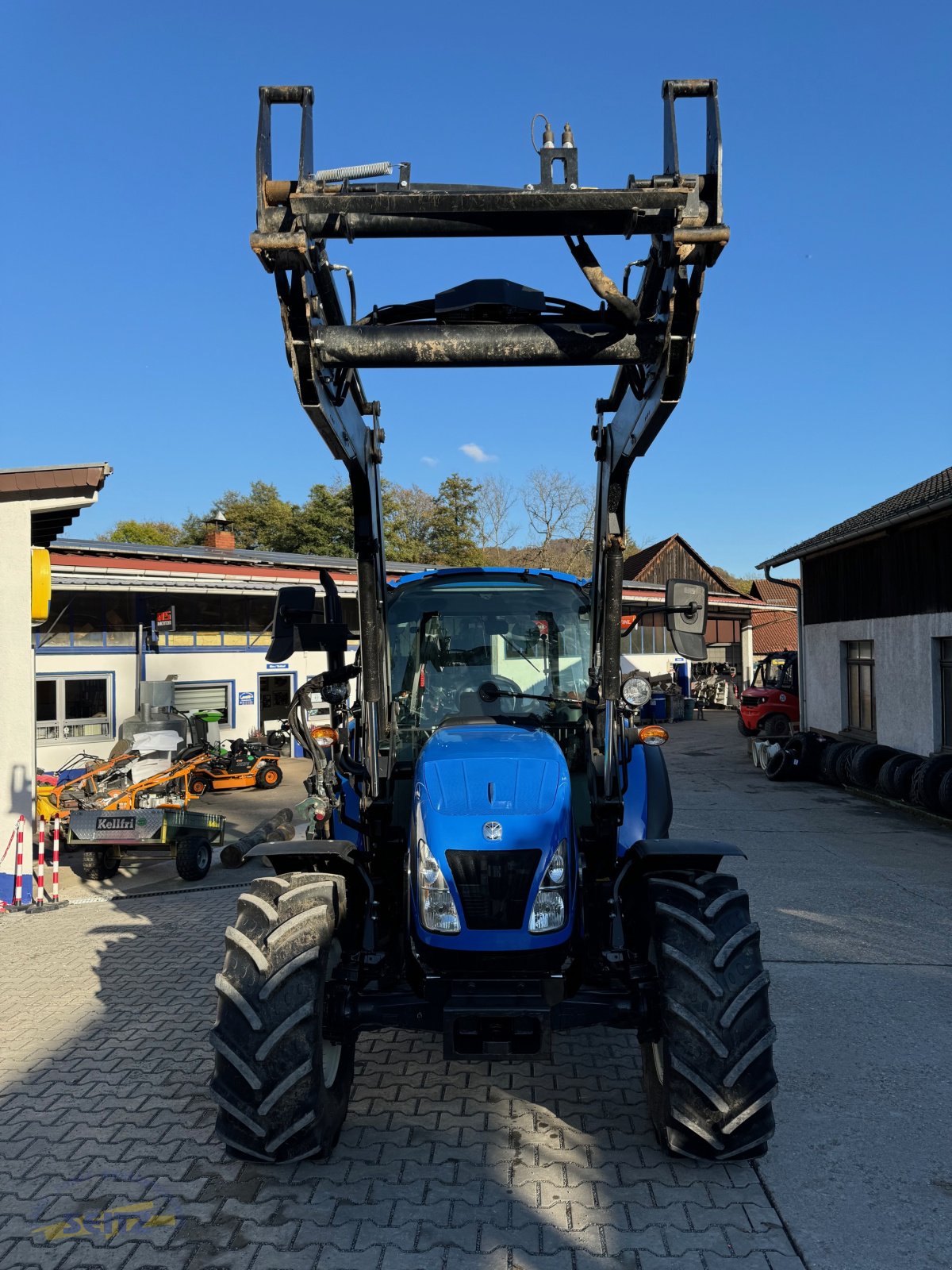 Traktor tip New Holland T4.75, Neumaschine in Lindenfels-Glattbach (Poză 11)