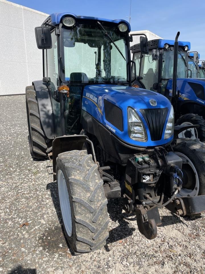 Traktor des Typs New Holland T4.75F, Gebrauchtmaschine in Hadsten (Bild 6)