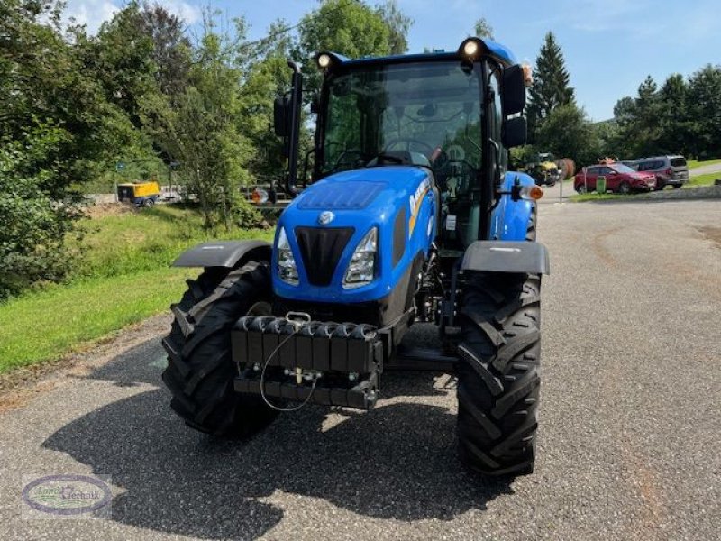 Traktor of the type New Holland T4.75S Stage V, Neumaschine in Münzkirchen (Picture 2)