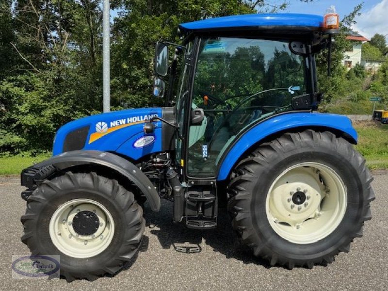 Traktor of the type New Holland T4.75S Stage V, Neumaschine in Münzkirchen (Picture 11)